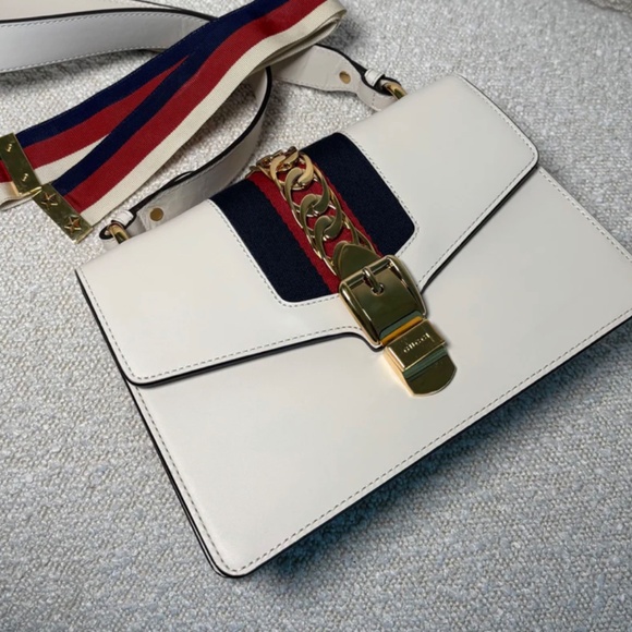 Authentic Gucci Small Sylvie Shoulder Bag White - Picture 5 of 15